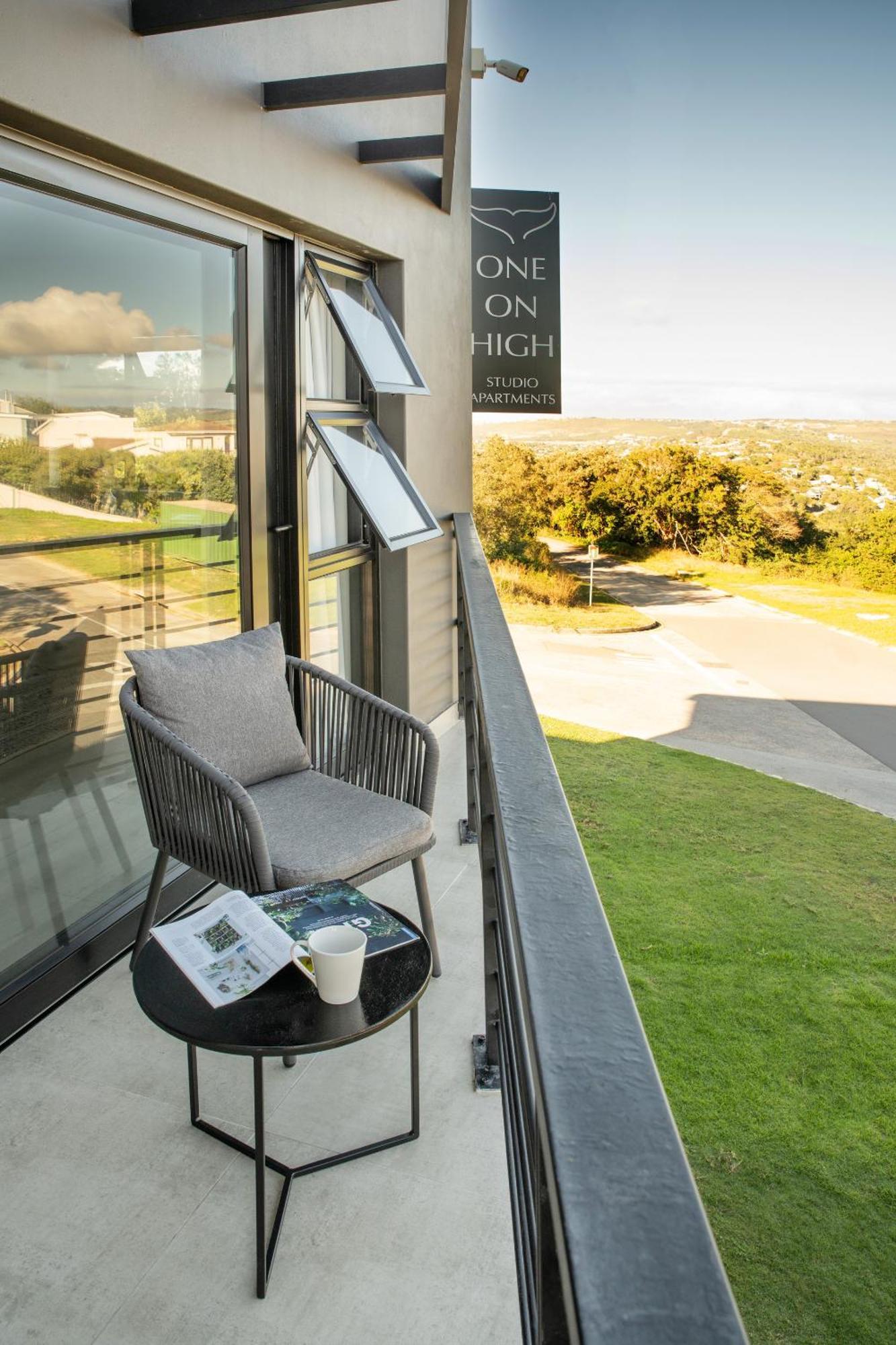 Appartamento One On High Plettenberg Bay Esterno foto